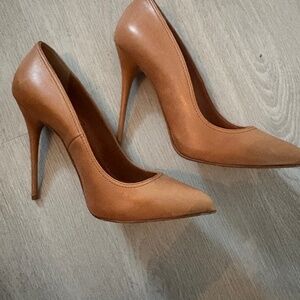 Alexander McQueen pumps